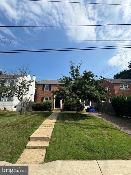 Foto del edificio - 2405 Homestead Drive