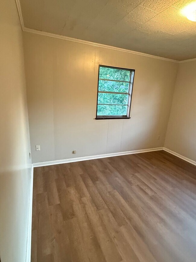 Foto del edificio - 3Bed/1.5 Bath