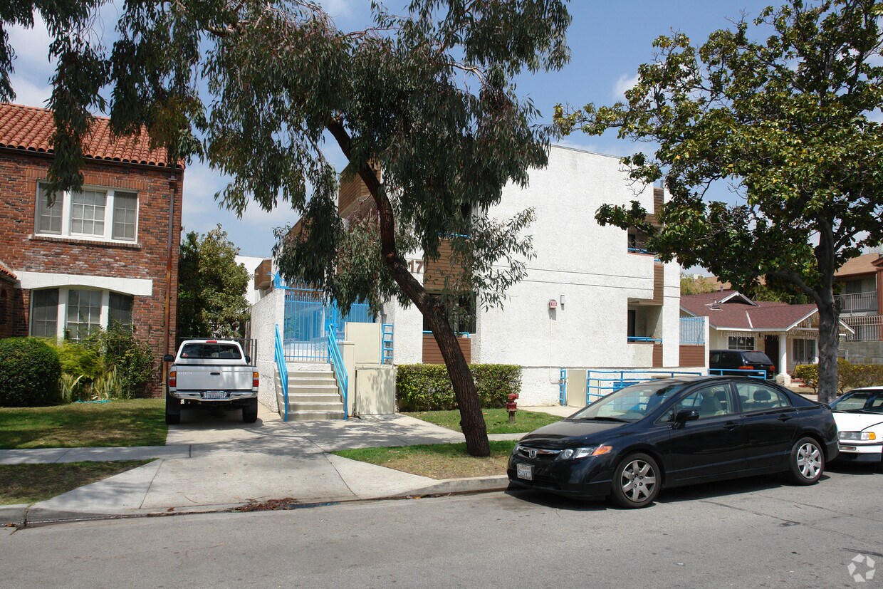 217 E Acacia Ave, Glendale, CA 91205 Apartments in Glendale, CA