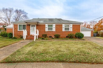 Building Photo - 6238 Niagara Cir