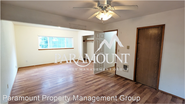 Foto del edificio - 4 br, 2 bath House - 1078 Alaska Ave E