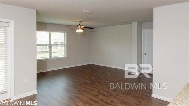 Foto del edificio - 34523 Paisley Ave