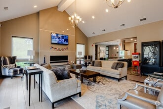 Interior Photo - Wilshire Towers Apartments