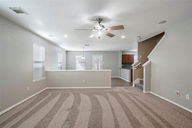 Foto del edificio - 16531 Hollygate Ln
