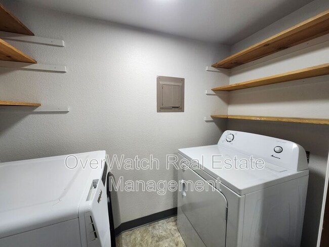 Building Photo - 8116 Boundary Ave