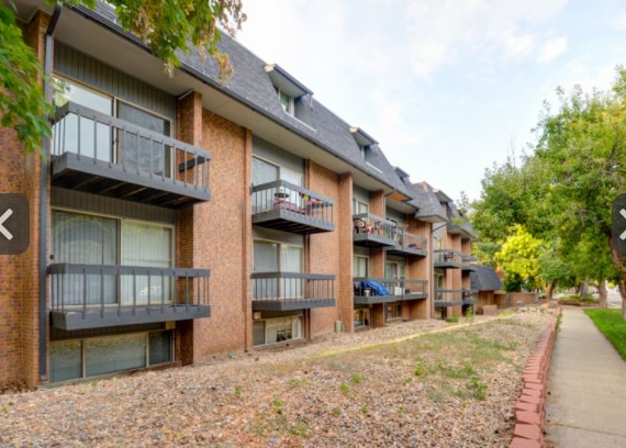 Building Photo - 1065 University Ave