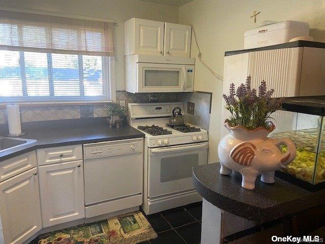 Building Photo - 990 Fenwood Dr