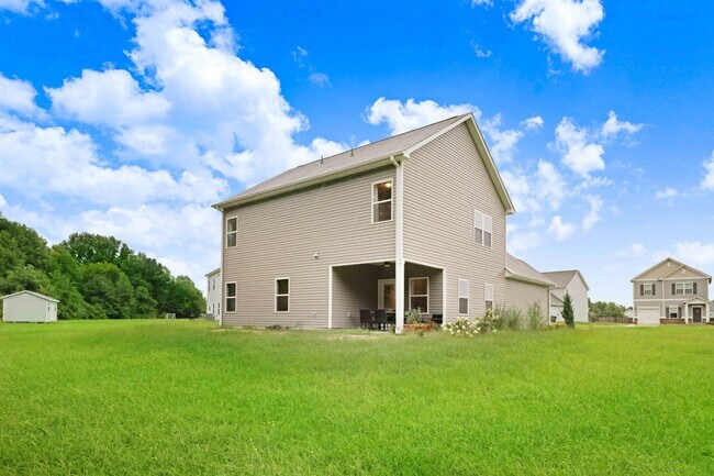 Building Photo - 206 Timberline Oak Dr