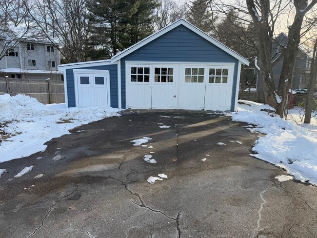 Foto del edificio - 712 East St