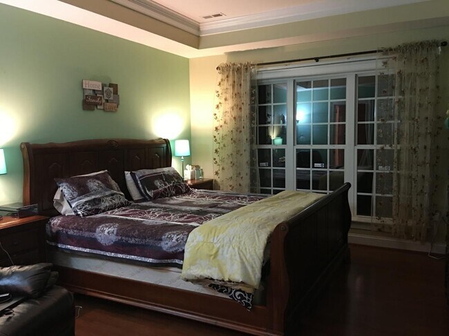 Foto del edificio - 448 Heritage Ct