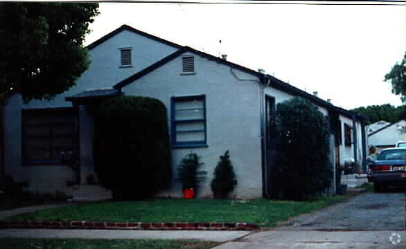 Foto del edificio - 1219-1221 Junipero Ave