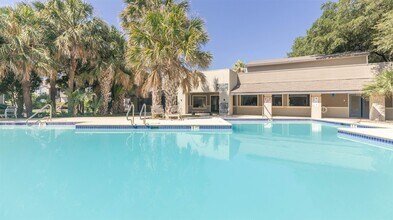 Building Photo - 5470 Military Dr W