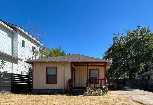 Building Photo - 1207 Cedar Ave