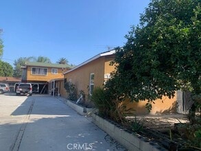 Building Photo - 1514 S Bentley Ave
