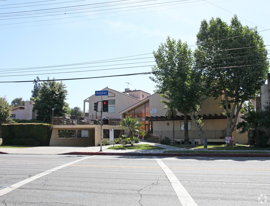 Building Photo - 4770 Kester Ave