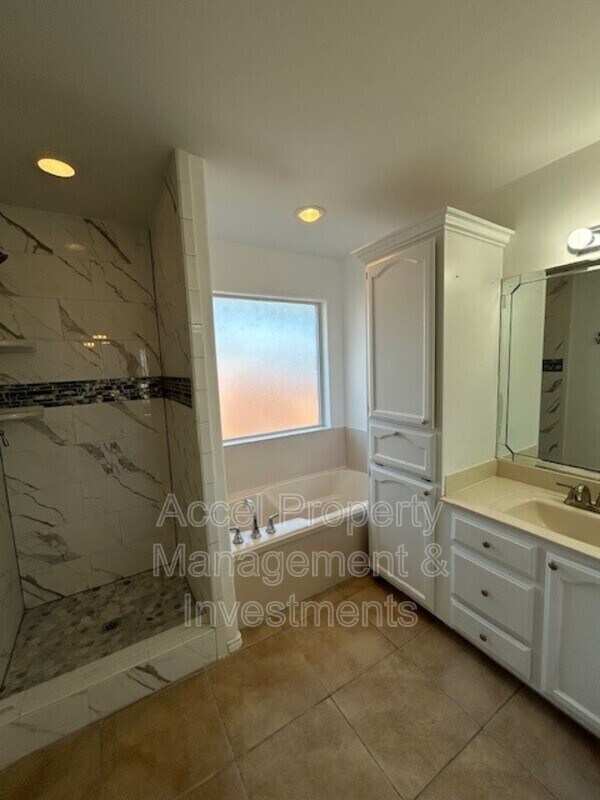 Foto del edificio - 307 Tenaza Dr