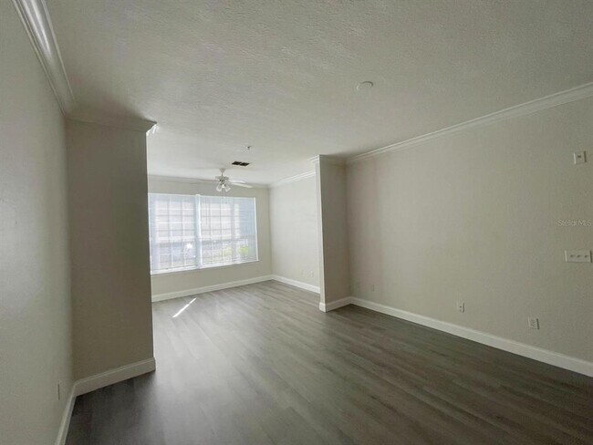 Foto del edificio - 3349 S Kirkman Rd