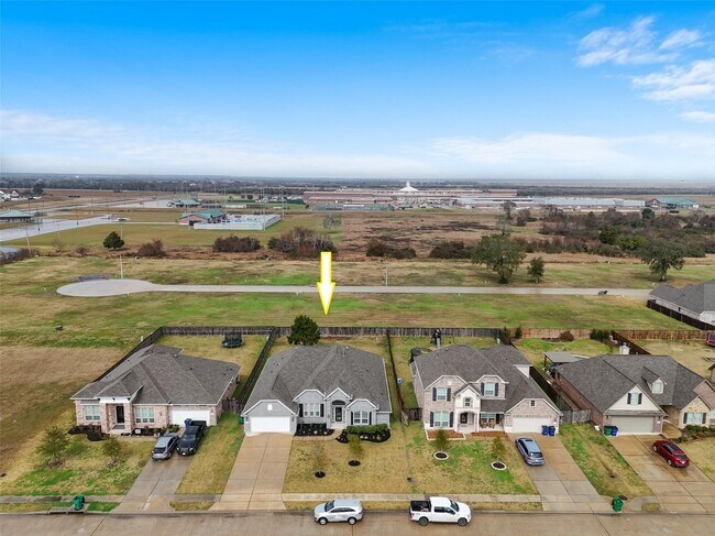 Foto del edificio - 1524 N Blue Bonnet Ln