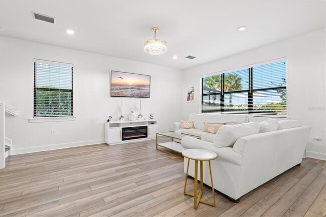 Foto del edificio - 16235 Pine Mist Dr