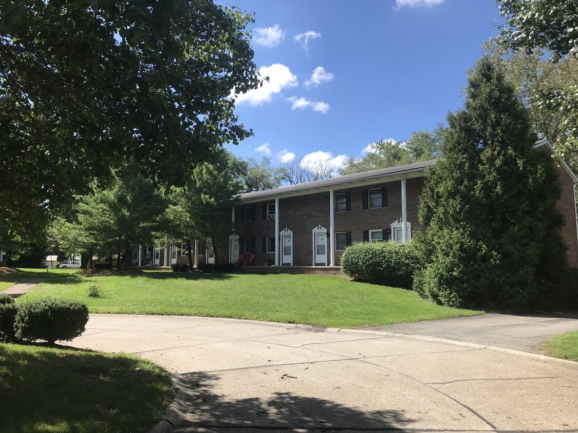 2000 Grace Ln, Seville, OH 44273 Townhouse for Rent in Seville, OH