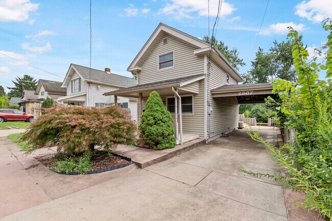 Foto del edificio - 2887 Hickory St