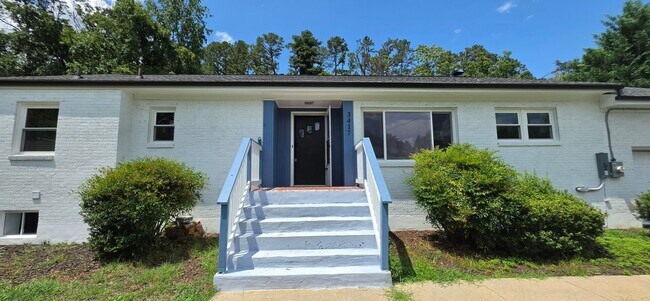 Foto del edificio - 3417 Windsor Rd