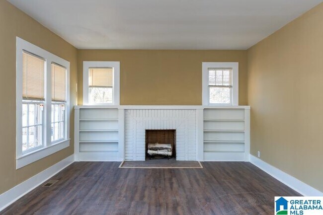 Foto del edificio - 3051 Whites Chapel Pkwy