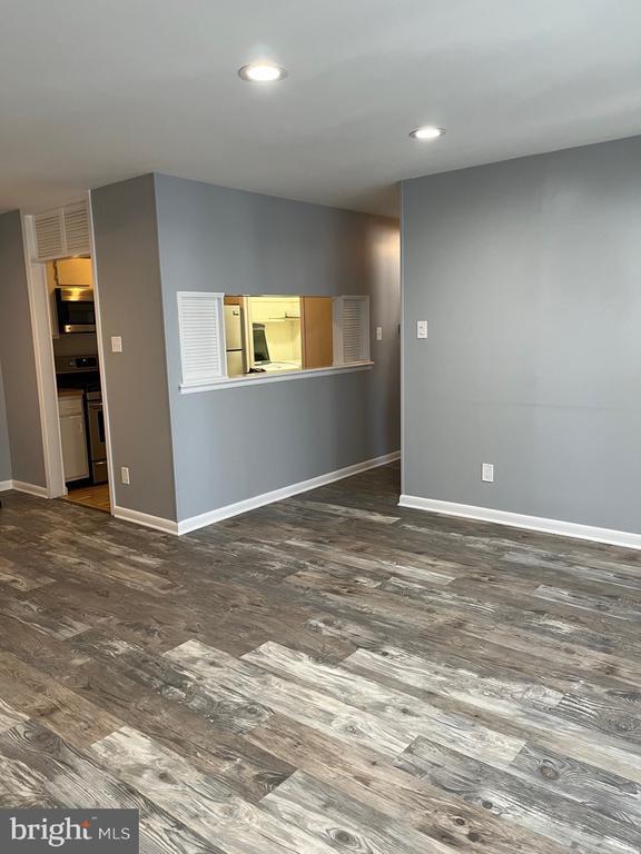 Building Photo - 201 Woodhollow Dr