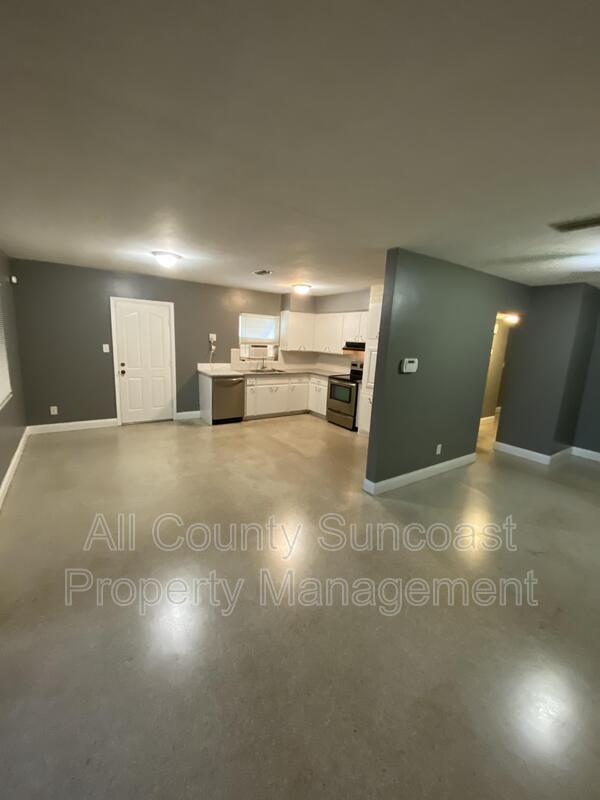 Foto del edificio - 5036 10th Ave N