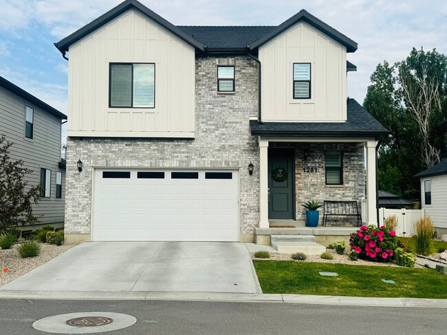 Building Photo - 1281 N Bountiful Chase