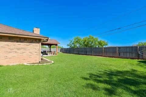 Building Photo - 8033 Weehunt Ct