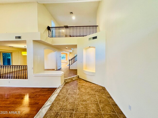 Building Photo - 4468 S Leoma Ln