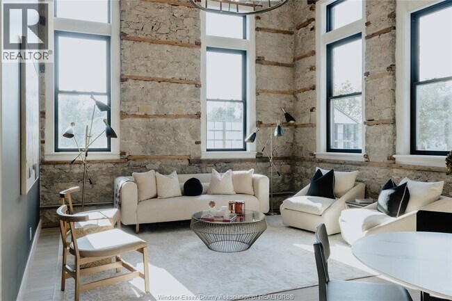 Photo du bâtiment - 247 Brock St