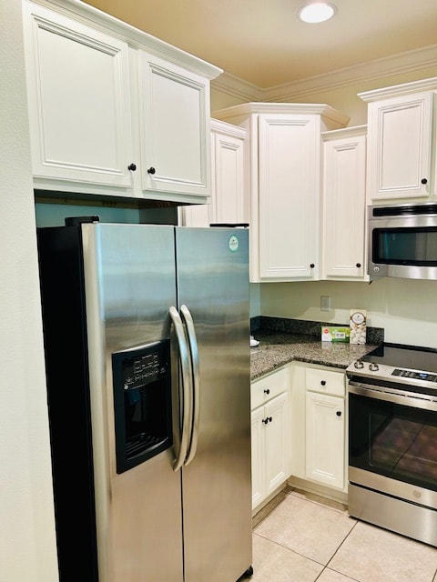 Building Photo - 20 E Shady Oaks Ln
