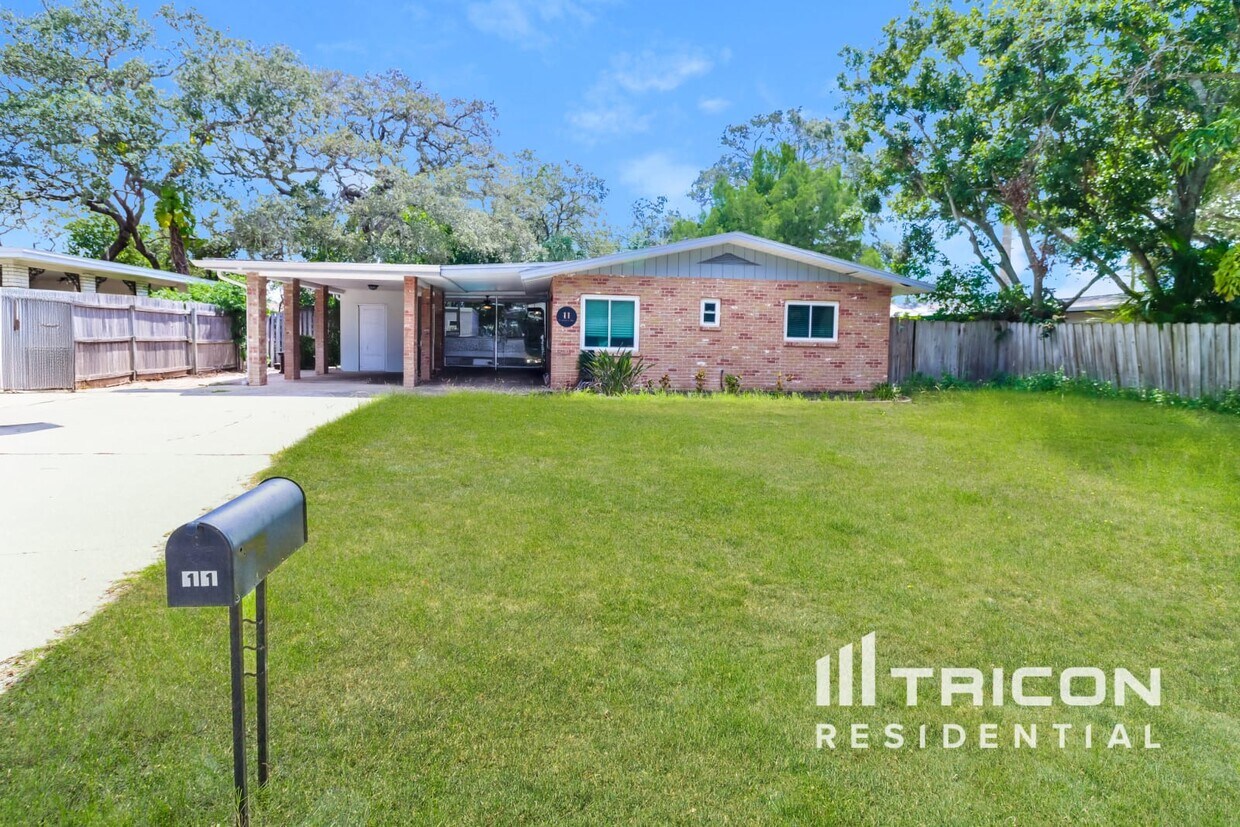 Foto principal - 11 Ventura Dr