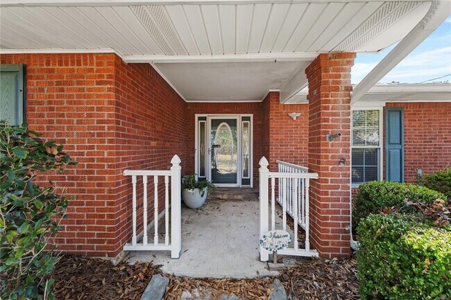 Foto del edificio - Beautiful 5BR/2BA Home in Montgomery, AL