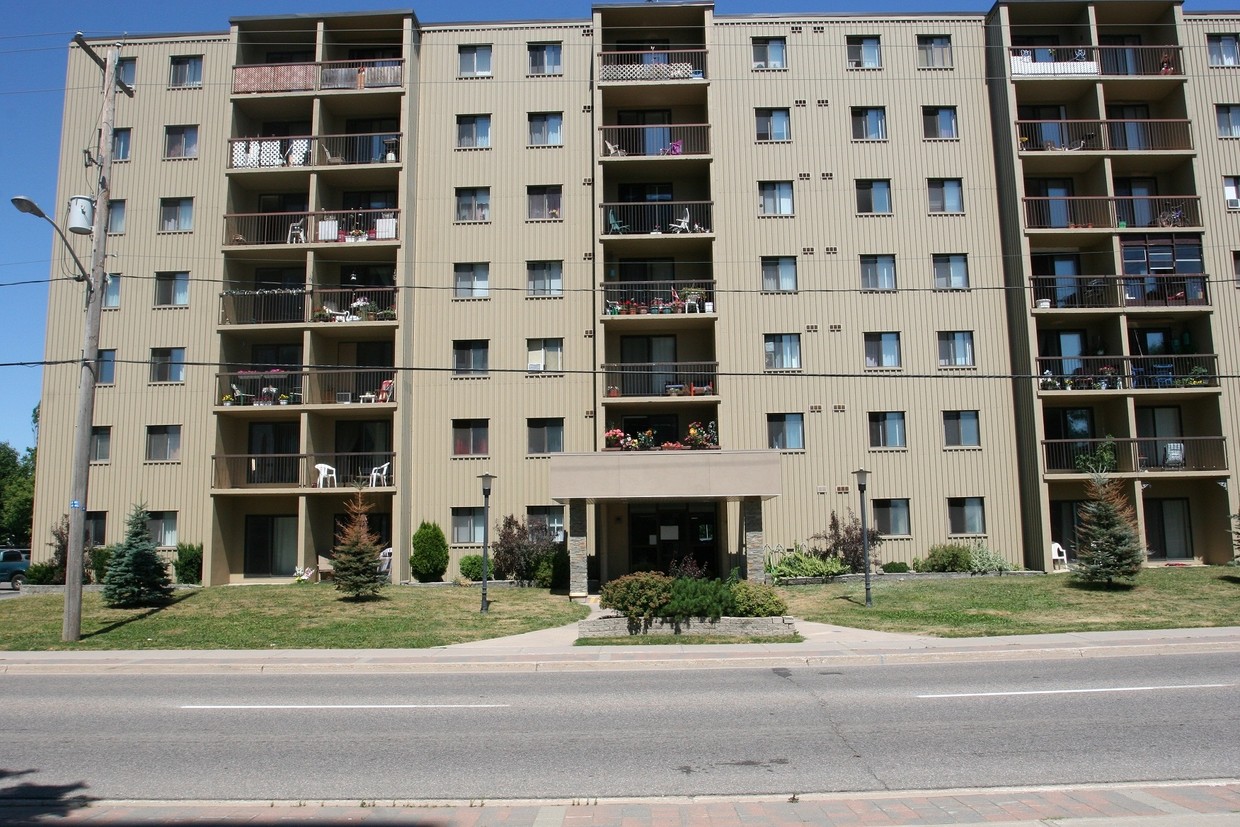 Primary Photo - Albert Terrace Apartments
