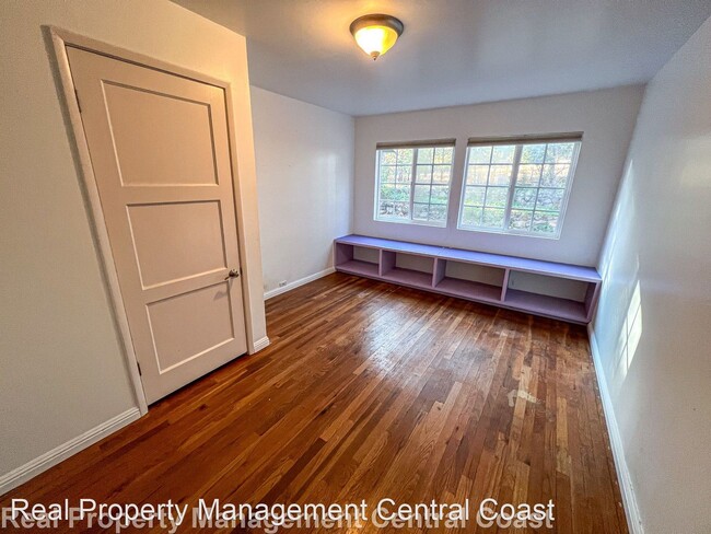 Building Photo - 3 br, 3 bath House - 9630 Carmelita Ave.