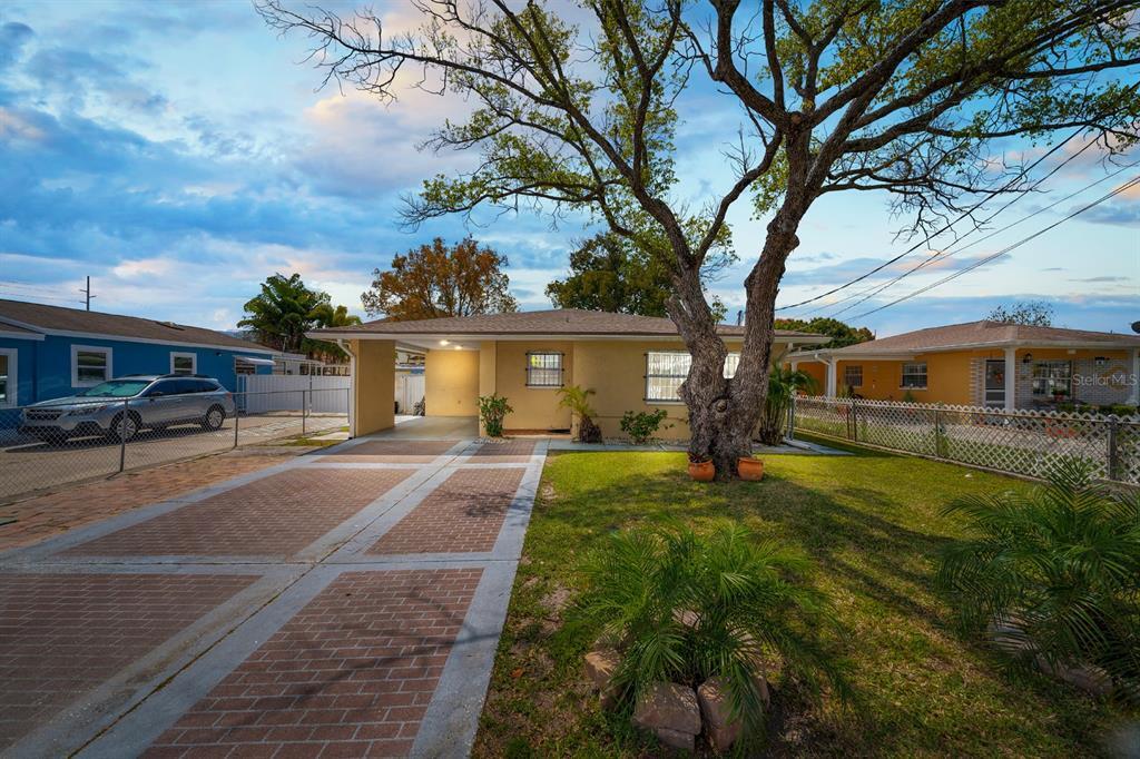 Foto principal - 3312 W Braddock St