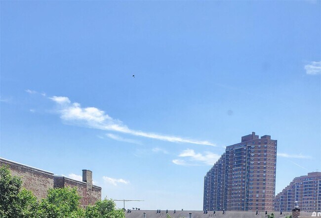 Building Photo - 110 Sussex St
