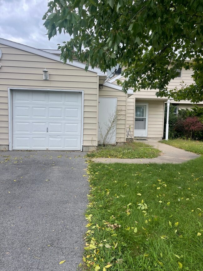 3 Louisiana Ave