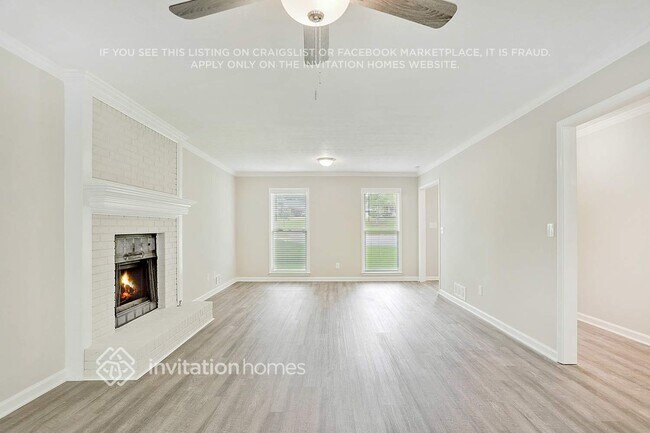 Foto del edificio - 601 Exam Ct