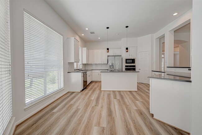 Building Photo - 38 Tethered Vine Pl