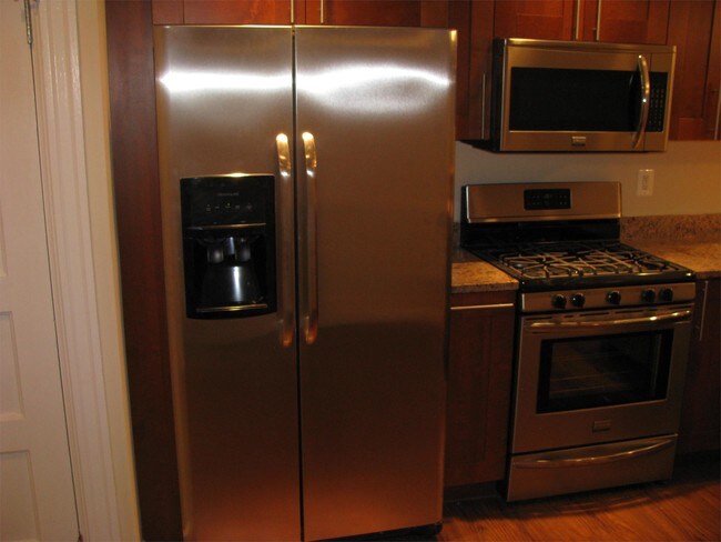 Foto del edificio - 1117 Fairmont St NW