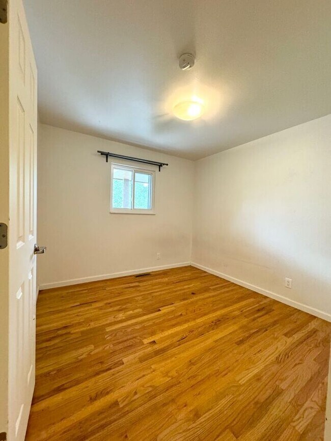 Building Photo - Old Town Fort Collins Duplex With 3 Beds, ...