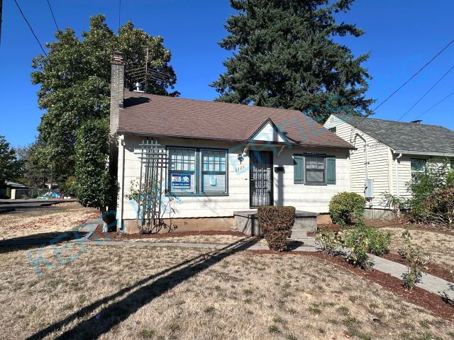 Foto principal - Charming 3-Bedroom Retreat in Portland wit...