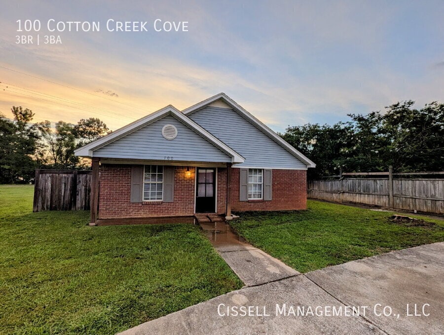 Primary Photo - 100 Cotton Creek Cove