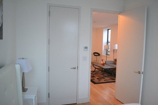 Building Photo - 573 Metropolitan Ave