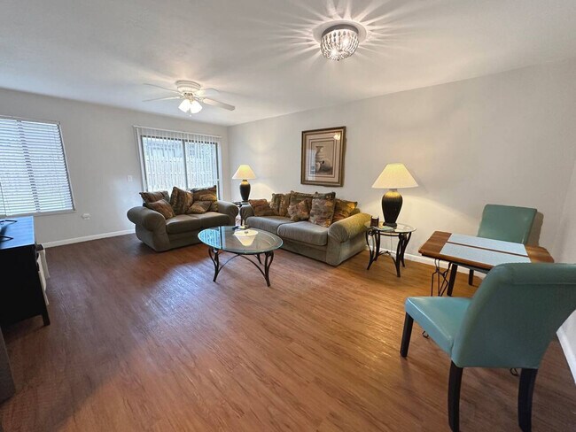 Foto del edificio - 2300 SW 43rd St