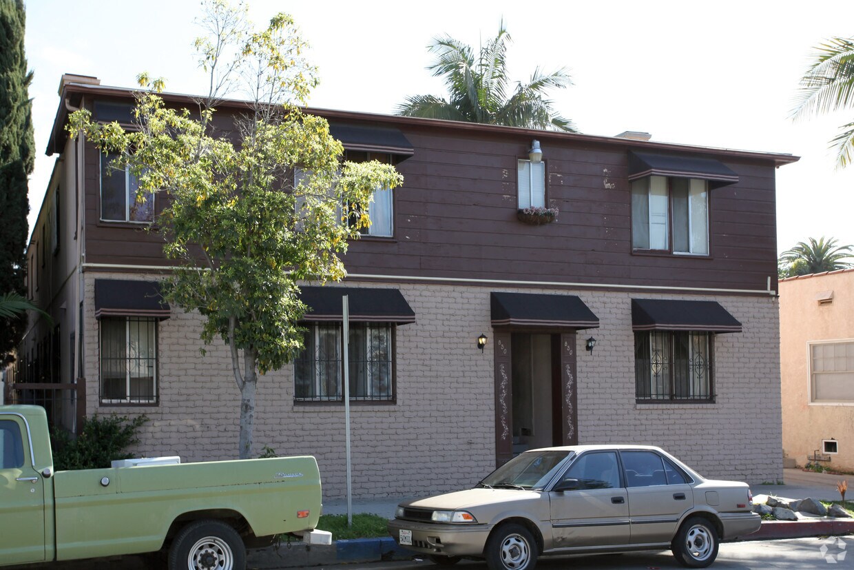 Building Photo - 830 Chestnut Ave